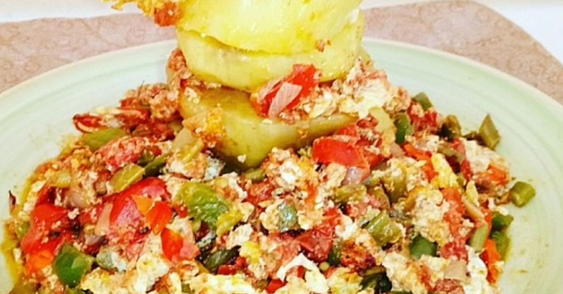 how to cook egg tomato sauce