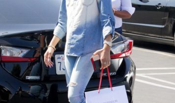 Zendaya-Net-Worth-Salary-Income